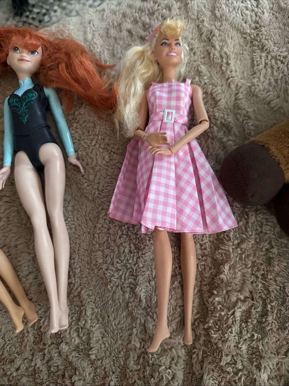 Lot of Disney Princess and Barbie Dills